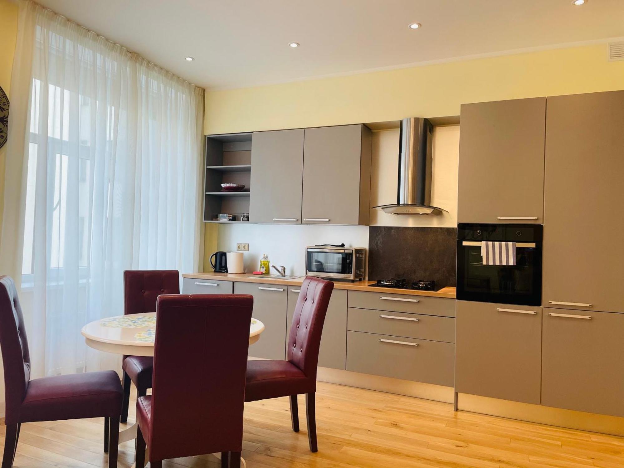 Riga Lux Apartments - Ernesta, Free Parking 객실 사진