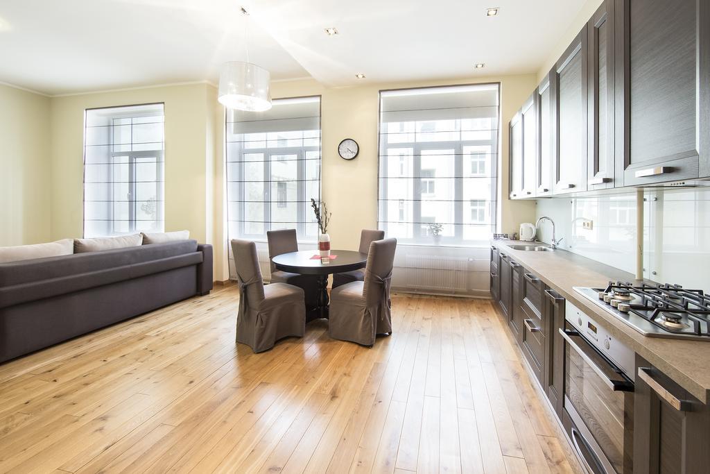 Riga Lux Apartments - Ernesta, Free Parking 외부 사진
